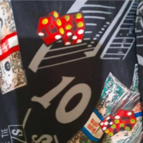 Las Vegas Hawaiian style shirt - Picture 7 of 8